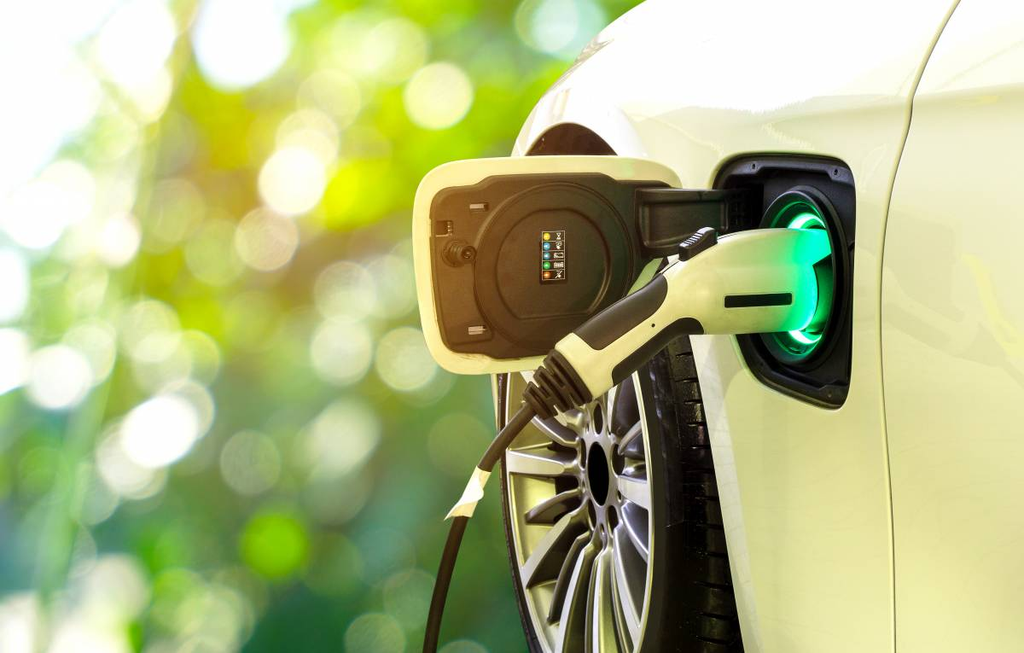 Kenya Drives Green with New Law Mandating Solar E-Mobility